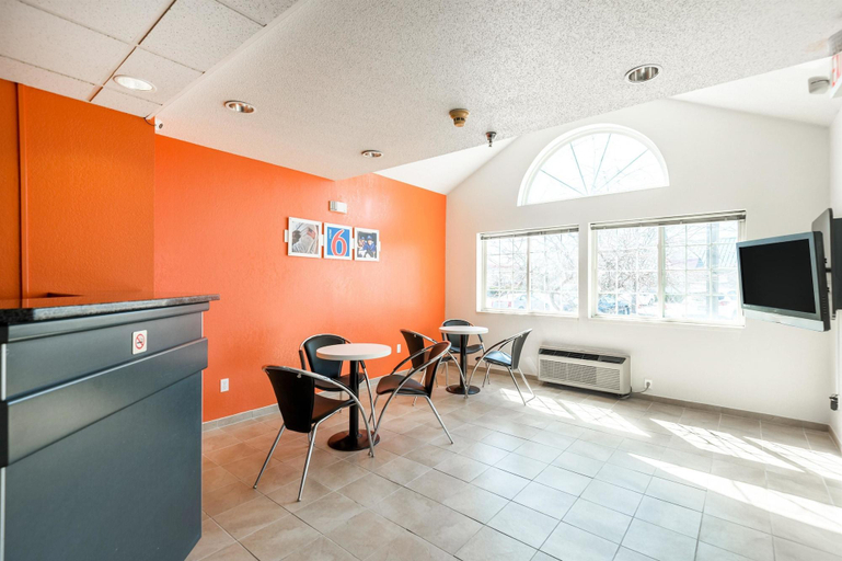 Public Area 3, Motel 6 Olathe, KS, Kansas City