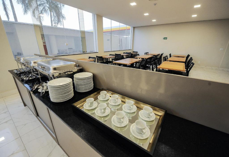 Food & Drinks 3, Bristol Infinity Hotel, Rio Claro