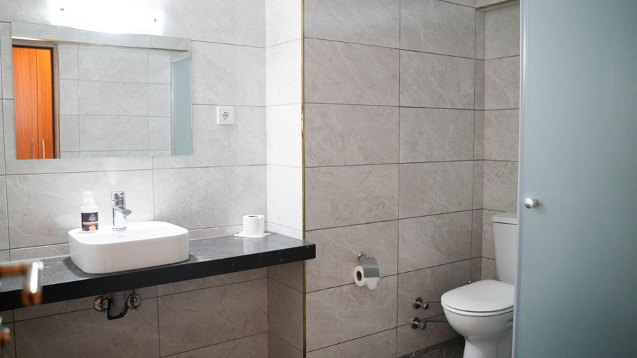 Bathroom 5, Asel Hotel, Didim