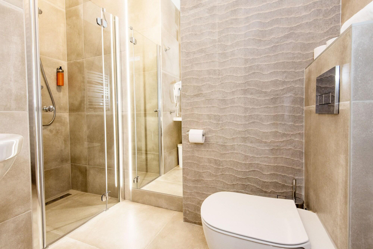 Bathroom 4, SeaPark Hotel Wellness & Spa, Kołobrzeg