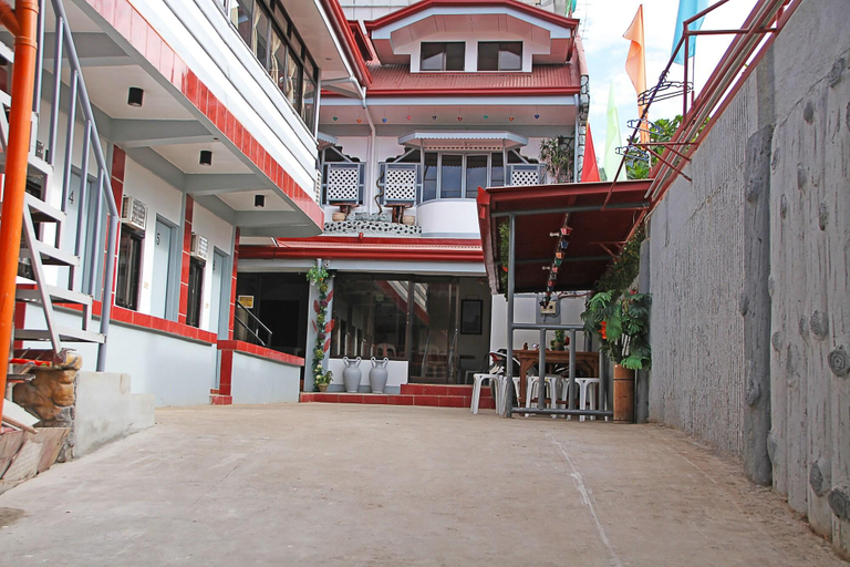 Exterior & Views, Mario's Travellers Inn, Coron