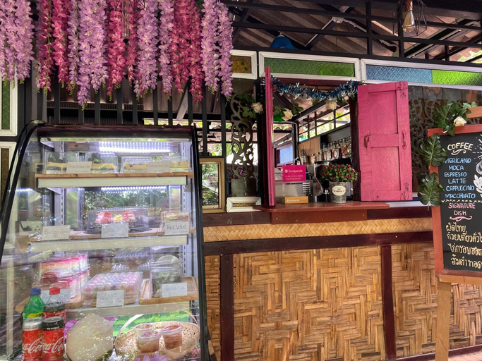 Public Area 3, Nua Tone Resort & Cafe, Phuket Island