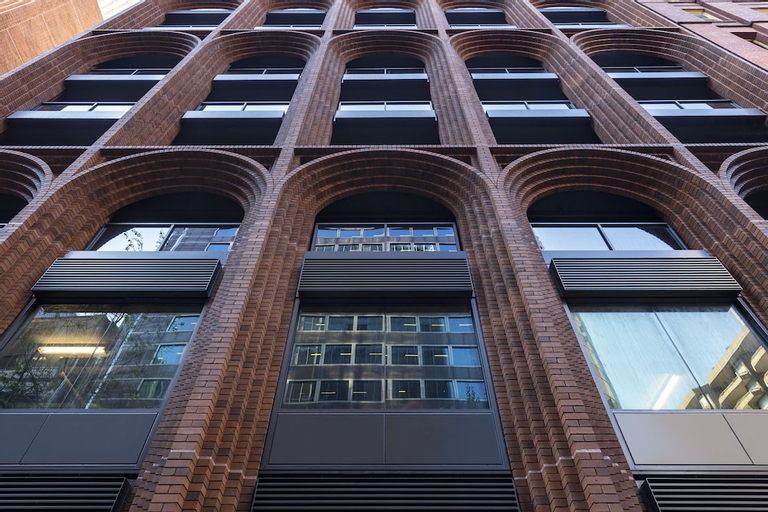 Exterior & Views 26