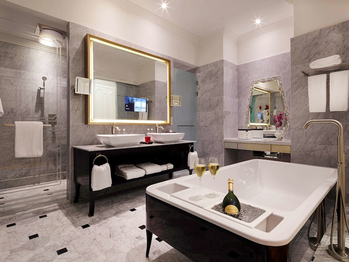 SO/ Sofitel Singapore, Singapura