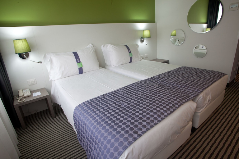 Bedroom 2, The Caesar Hotel Roma, Rome