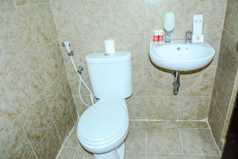 bathroom 6