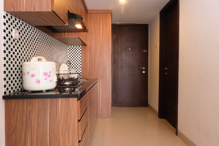 Fully Furnished Studio Apartment Near MT Haryono And Halim By Travelio, East Jakarta