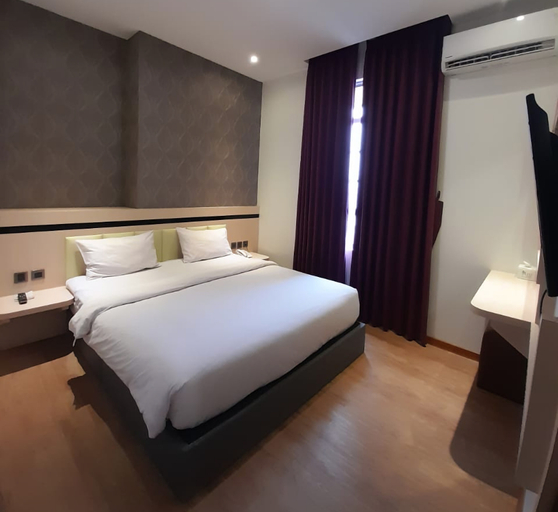 Bedroom 3, Blitz Hotel Batam Centre, Batam