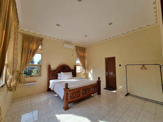 Bedroom 4, Villa Kota Bunga CC2-26 with Swimming and Jacuzzi Pool Puncak by Nimmala, Bogor