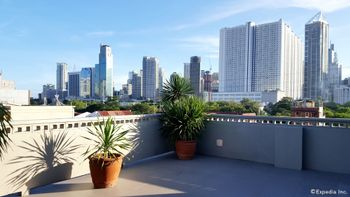 BRBlock Boutique and Residences, Makati City