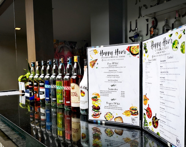 Food & Drinks 30