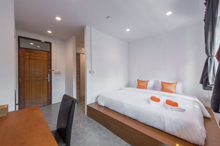 Bedroom 27