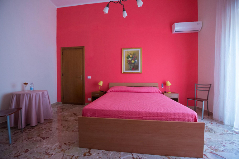 Bedroom 2, Corona Vacanze, Trapani