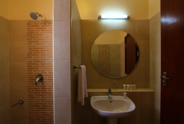 Bathroom 4, Vittoria Suites - Kisumu, Kisumu Central