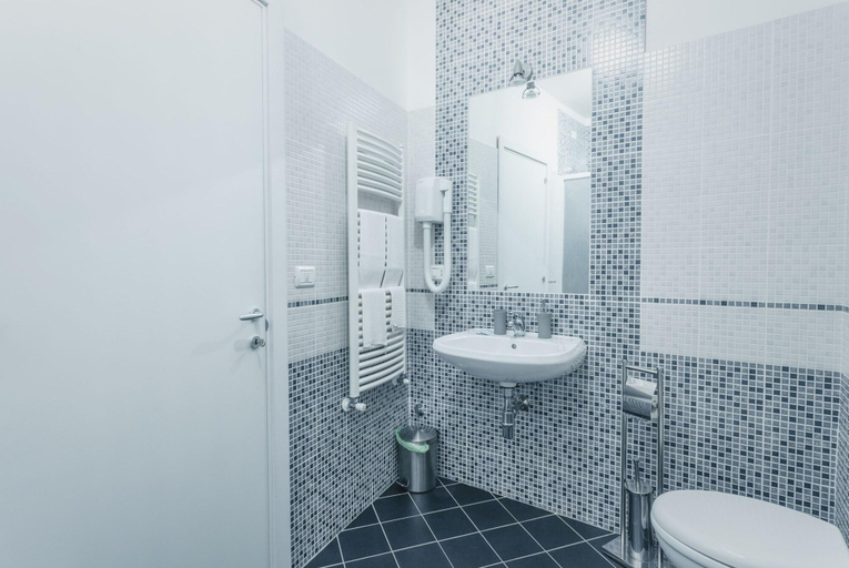 Bathroom 5, B&B La Postale, Chieti