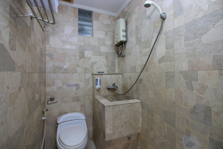 Bathroom 4, Sky Hotel Buah Batu 1 Bandung, Bandung
