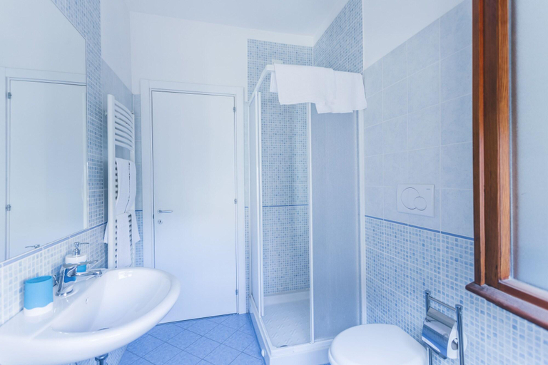 Bathroom 5, B&B La Postale, Chieti