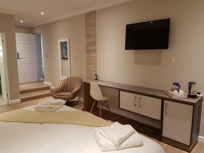 Bedroom 2, Riverview Guesthouse, Buffalo City