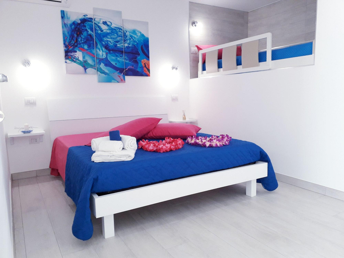 Bedroom 2, Joshua Rooms, Lecce