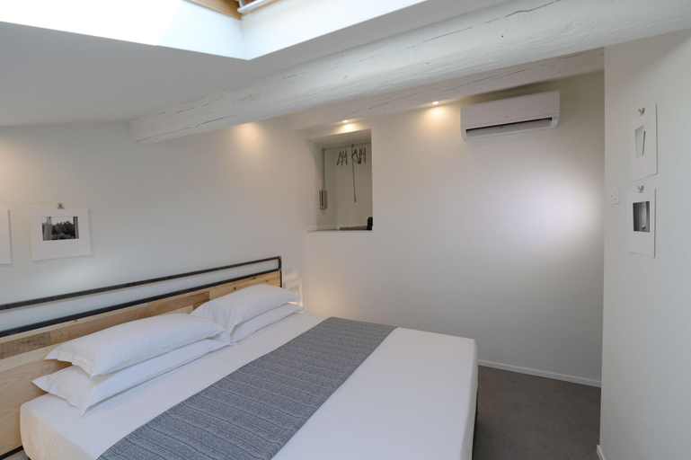Bedroom 3, Piano Tre, Verona