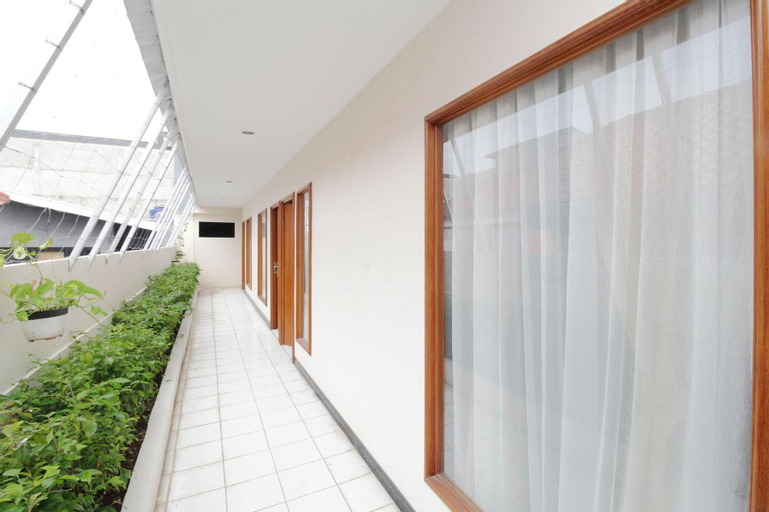 Public Area 2, Sky Inn Persatuan 13 Jakarta, South Jakarta