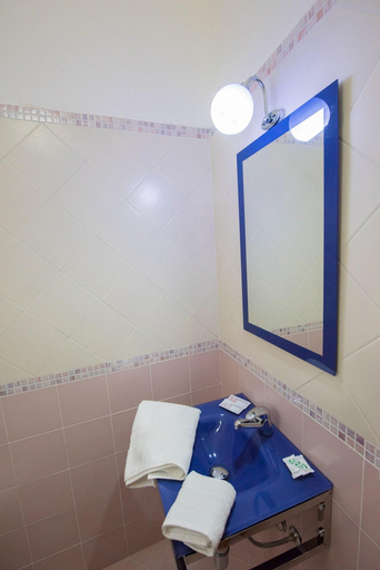 Bathroom 3, Corona Vacanze, Trapani