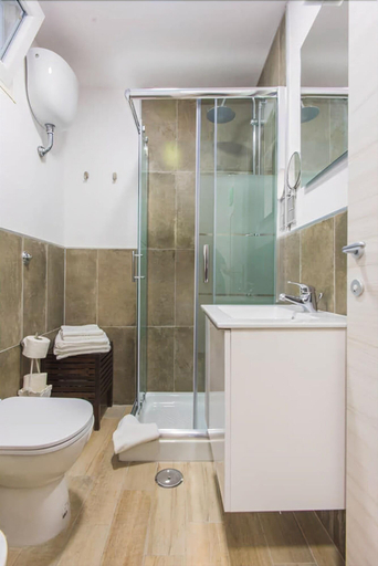 Bathroom 4, In...Napoli B&B, Napoli