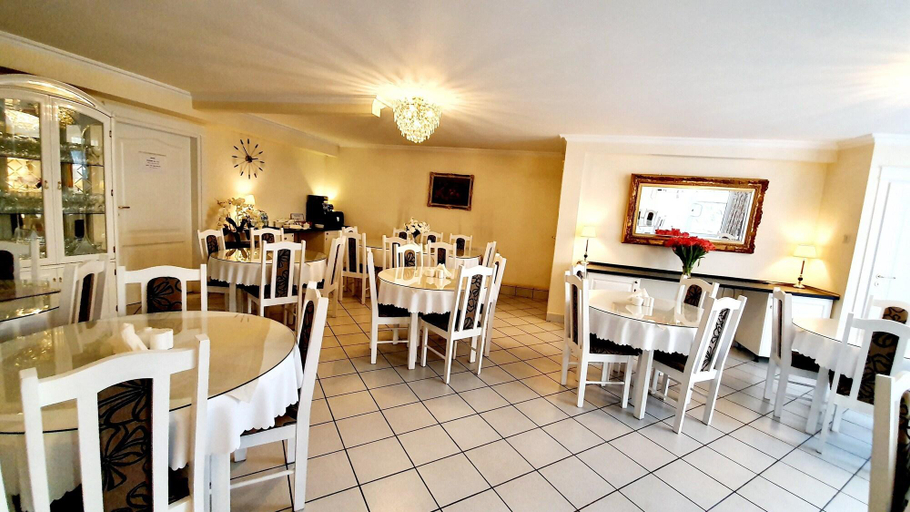 Food & Drinks 5, BTHouse, Pokoje Goscinne, Warsaw