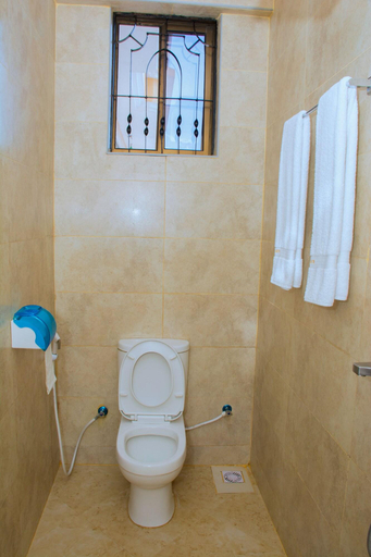 Bathroom 4, Silver Paradise Hotel, Kinondoni