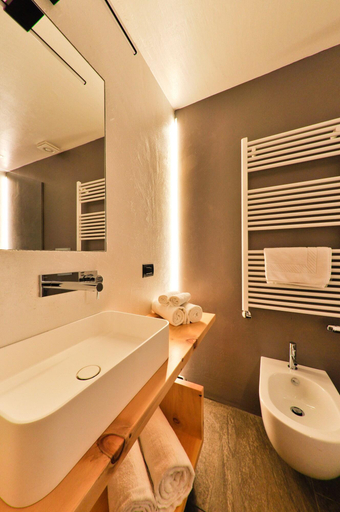 Bathroom 4, Maison Bionaz Ski & Sport, Aosta