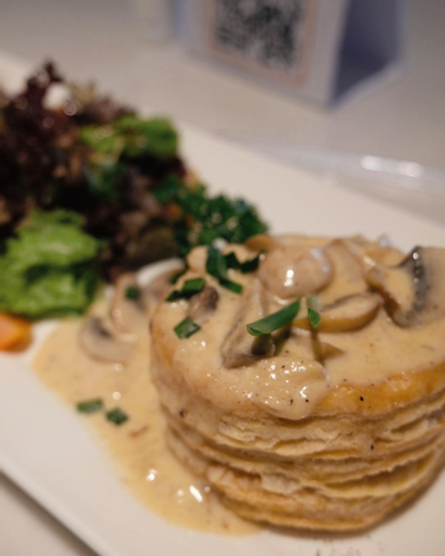 Food & Drinks 6
