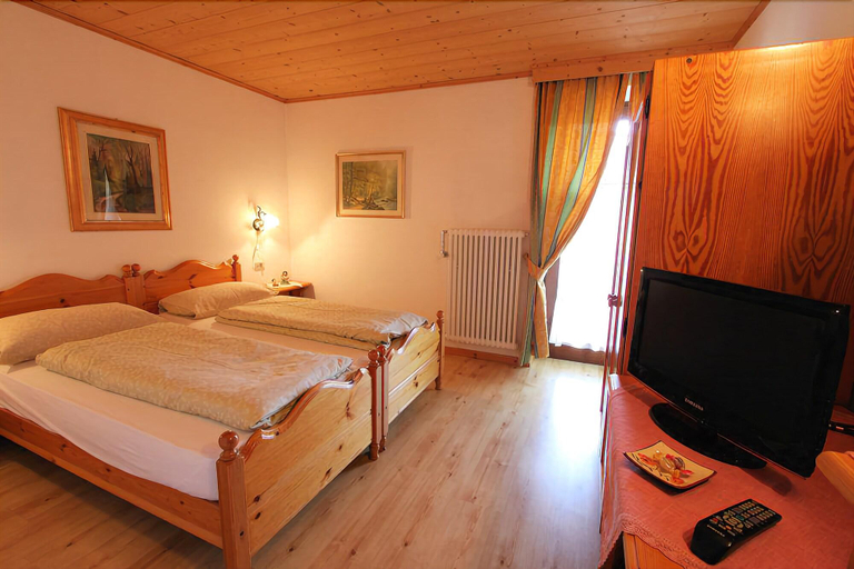 Bedroom 2, B&B Seppi, Trento