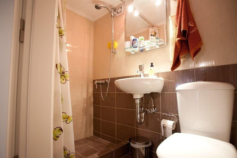 Bathroom, Veggie Garden Athens B&B, Attica