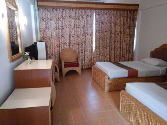 Bedroom 14