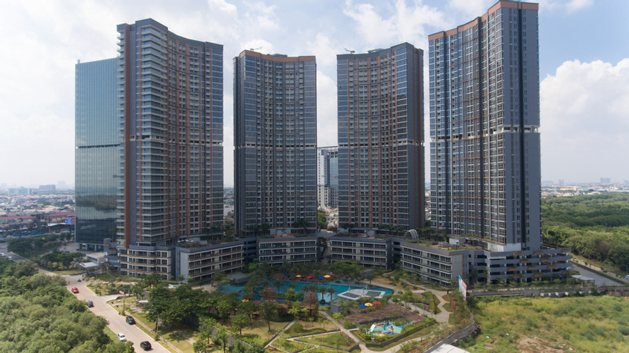 Exterior & Views 23