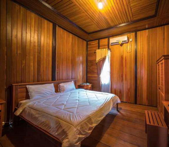 D Aloha Resort, North Maluku