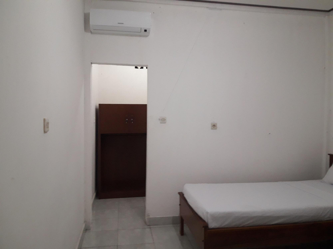 Bedroom 3, The Teuz Hotel, West Manggarai