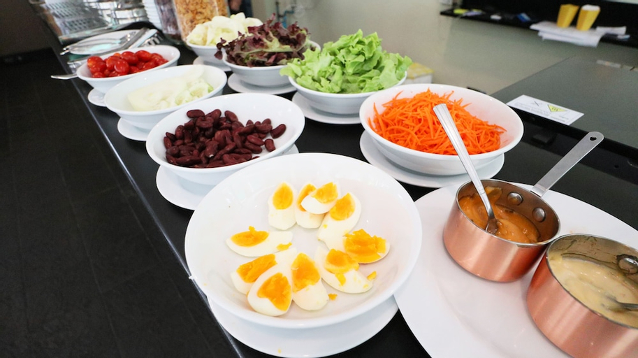Food & Drinks 7