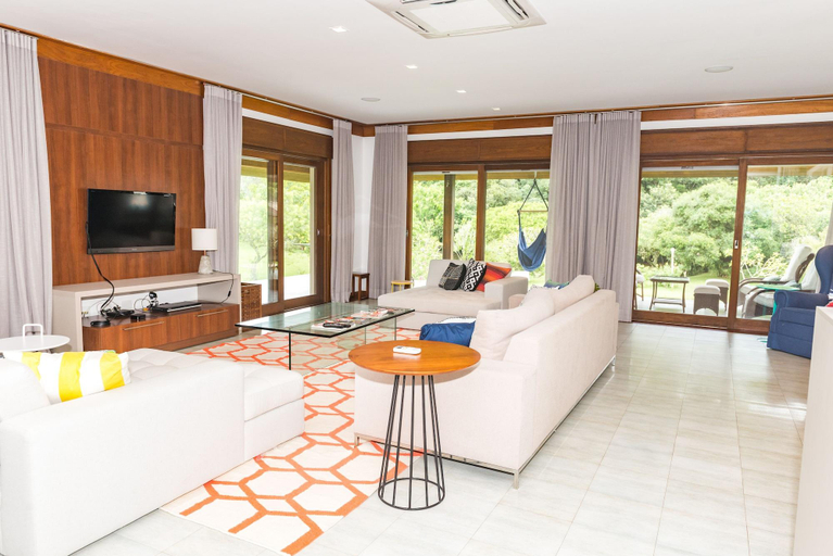 Public Area 2, Haute Haus, Florianopolis