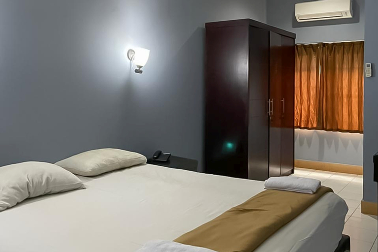 RedDoorz Plus @ Jalan Iskandar Muda Medan, Medan