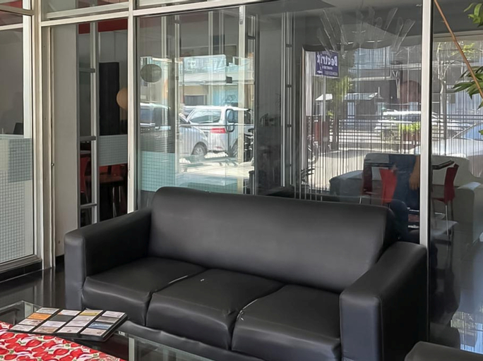 RedDoorz Plus @ Jalan Iskandar Muda Medan, Medan