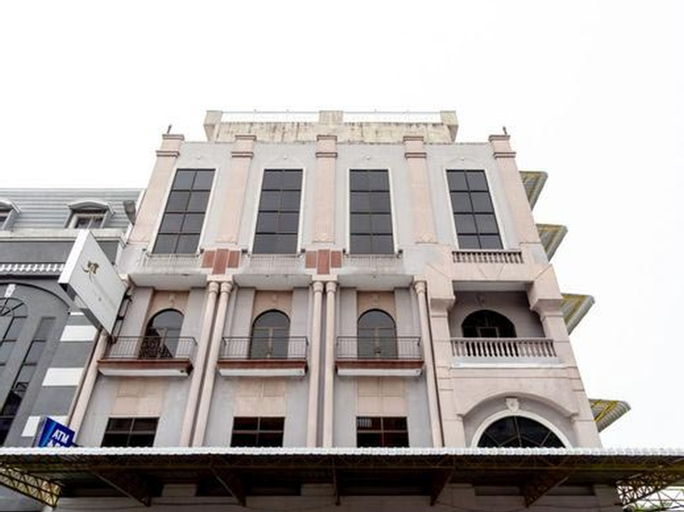 MV Hotel, Medan