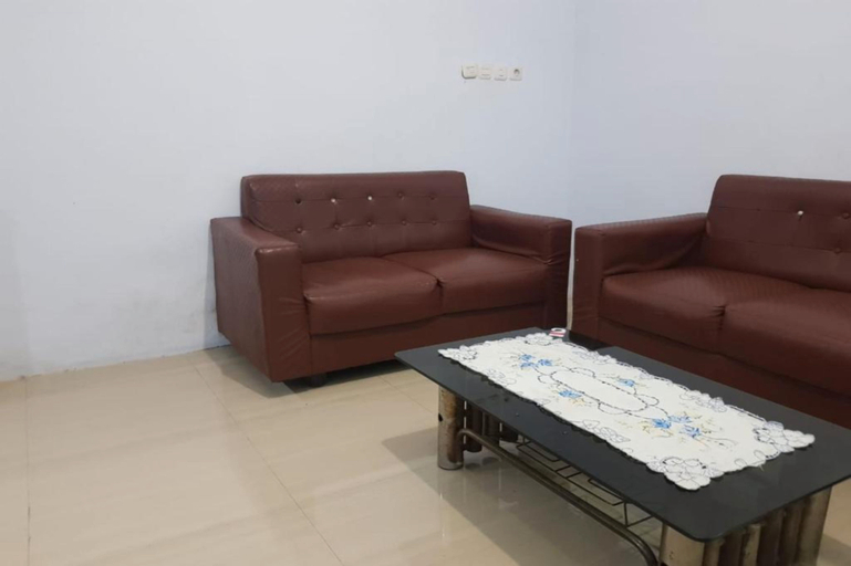 Fitriah Hotel, Bau-Bau