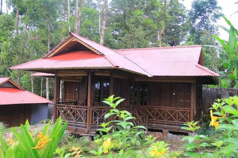Highland Resort & Nature Tours, Tomohon