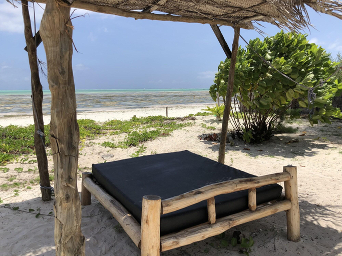 Others 5, Blue Earth Beach Bungalows, Kusini