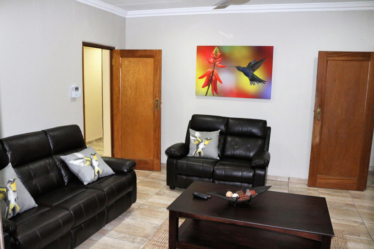 Public Area 3, Hummingbirds Nest Guesthouse, Ehlanzeni