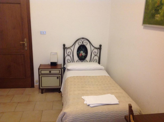 Bedroom 3, Riva Reno GuestHouse, Bologna
