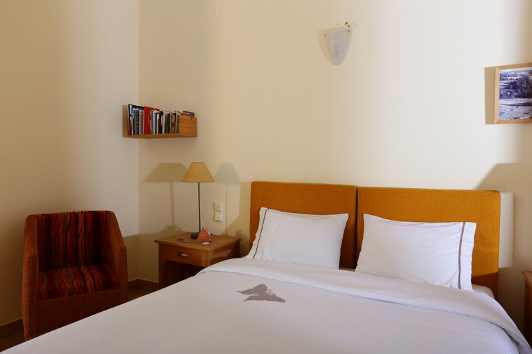 Bedroom 2, Eleonas hotel, Central Greece