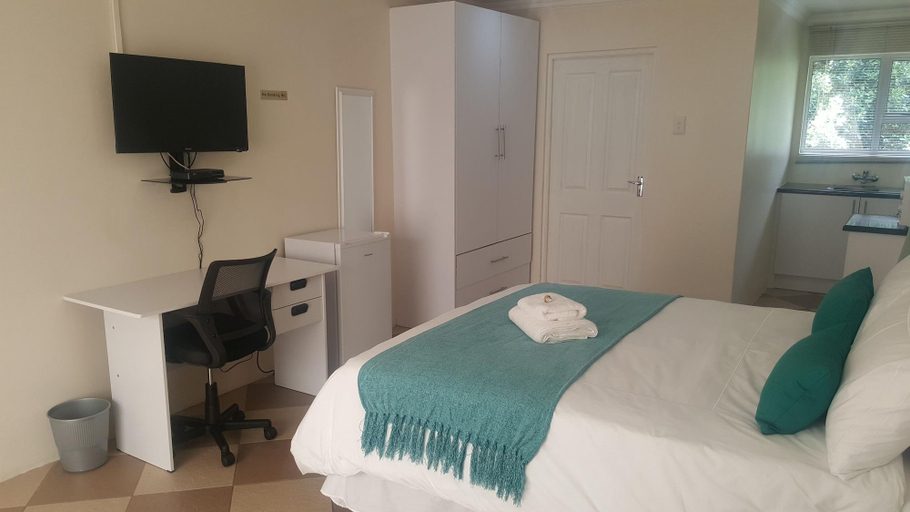 Bedroom 2, AQE Accommodation, Buffalo City