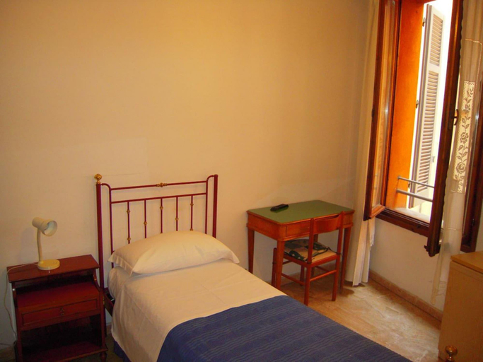 Bedroom 4, Riva Reno GuestHouse, Bologna